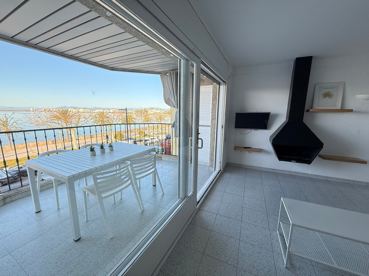 Appartement 4 personnes Roses, terrasse baie et plage à 30m - Photo 2