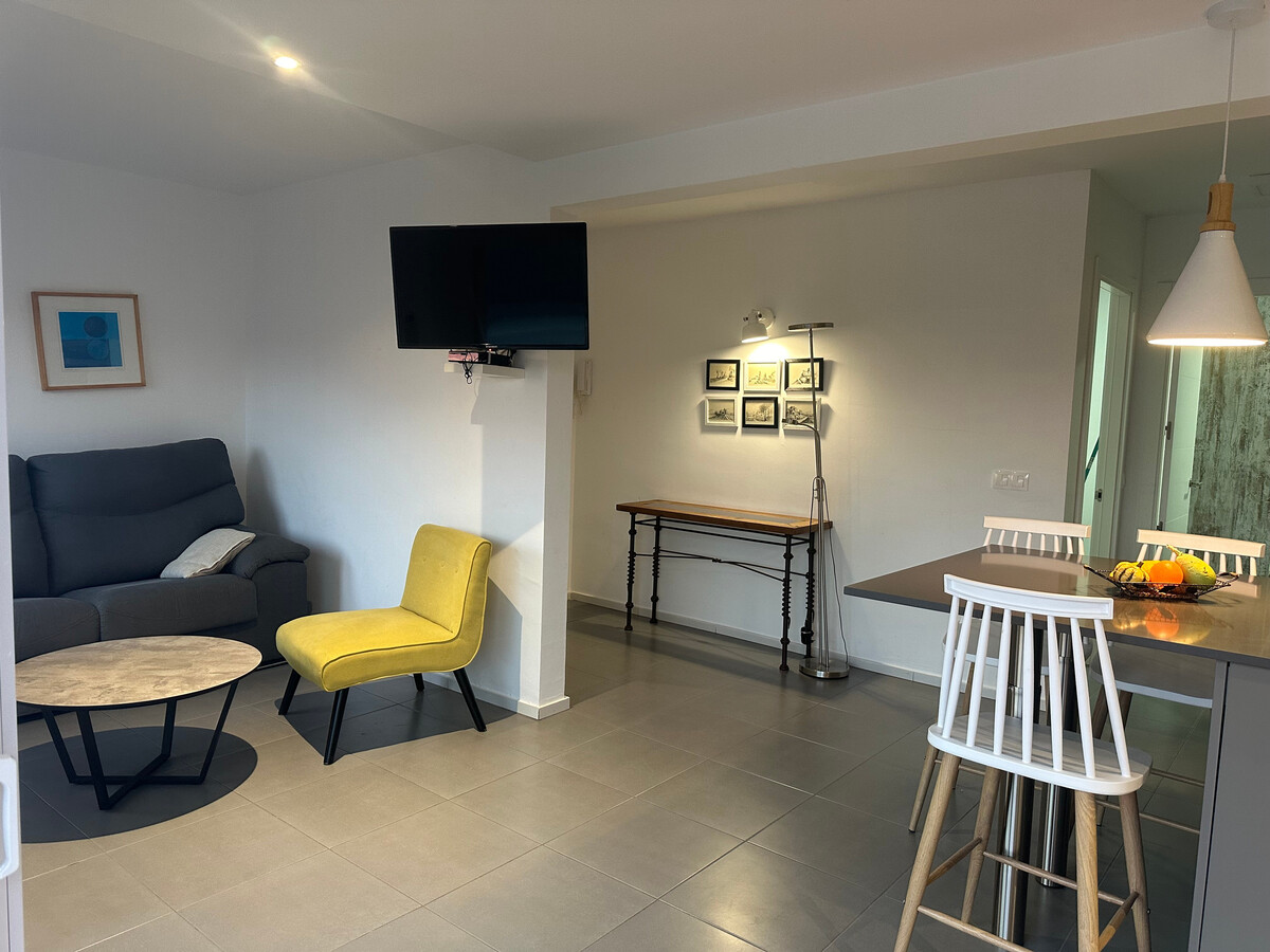 Appartement 4 pers. au cœur de Roses, terrasse & plage à 150m - Photo 5