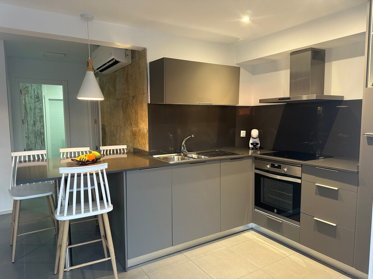 Appartement 4 pers. au cœur de Roses, terrasse & plage à 150m - Photo 7
