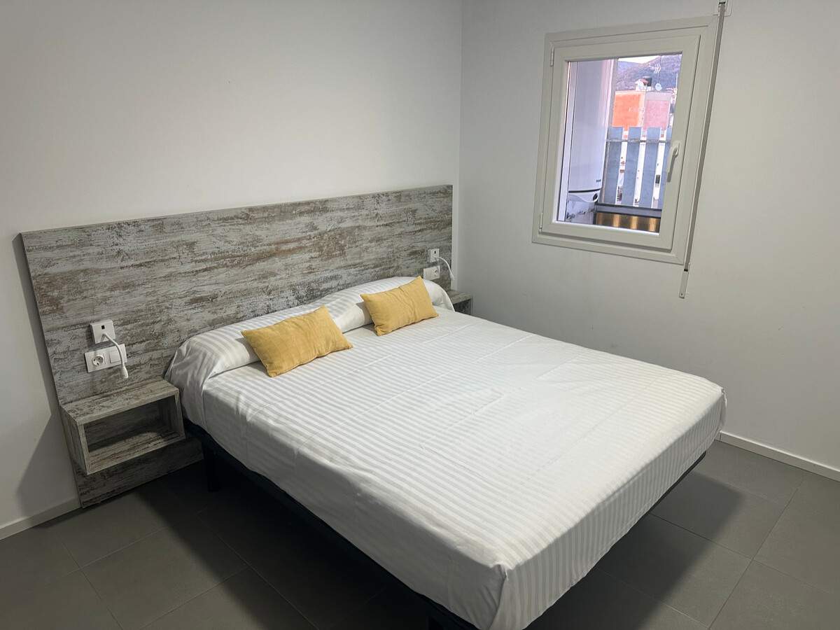 Appartement 4 pers. au cœur de Roses, terrasse & plage à 150m - Photo 10