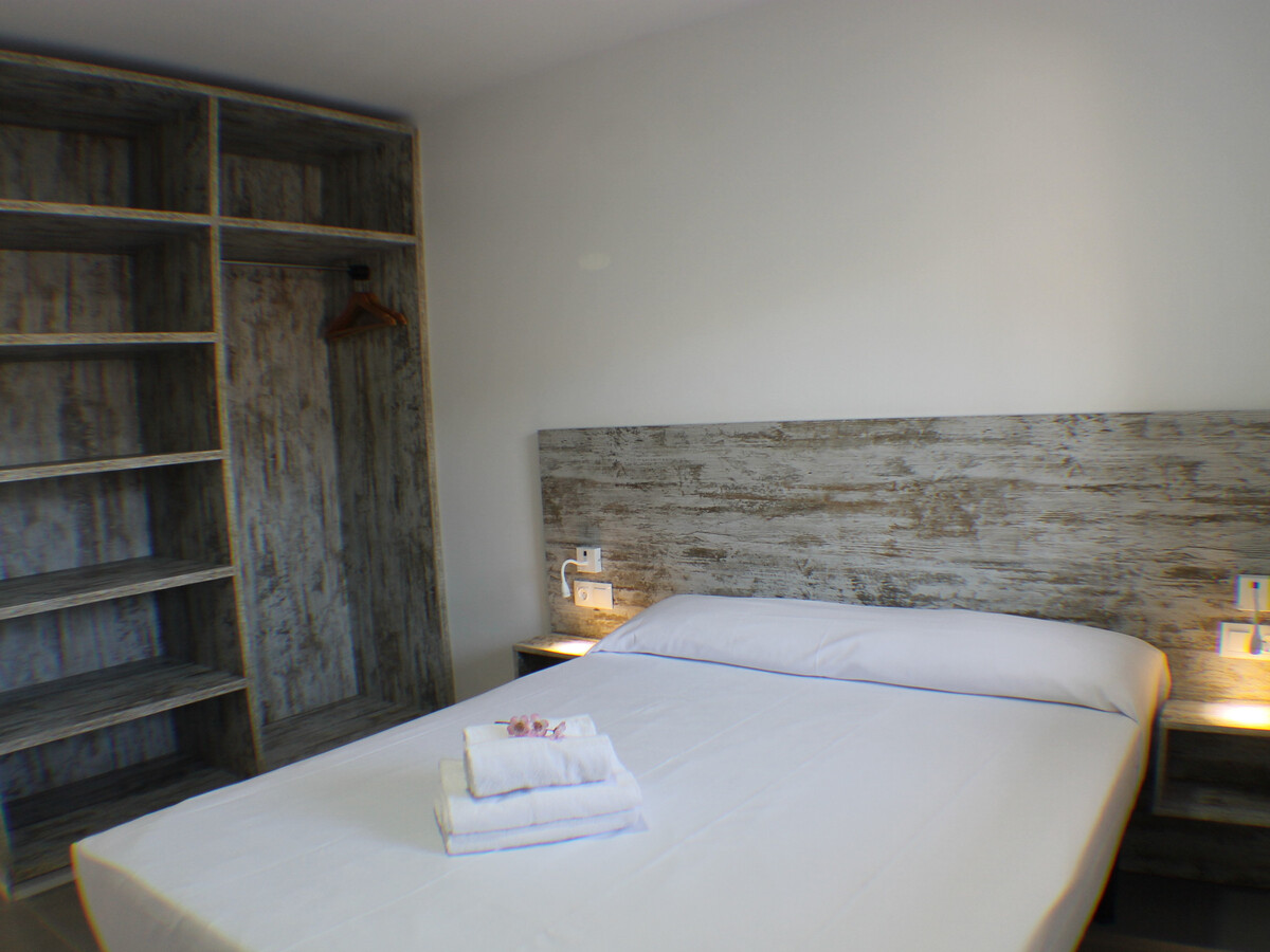 Appartement 4 pers. au cœur de Roses, terrasse & plage à 150m - Photo 11