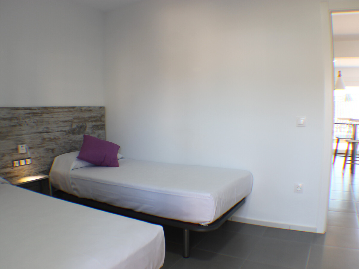 Appartement 4 pers. au cœur de Roses, terrasse & plage à 150m - Photo 13