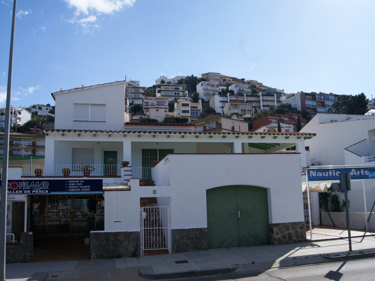 Maison 11 pers. face au port de Roses - Photo 2