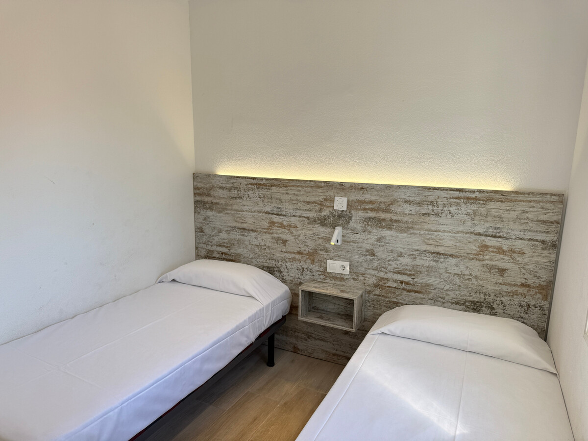 Appartement 6 pers. avec piscine à Roses, à 1,9 km du centre - Photo 13