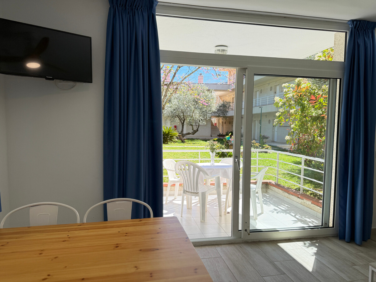 Appartement 4 pers. à Roses, jardin et piscine - Photo 2