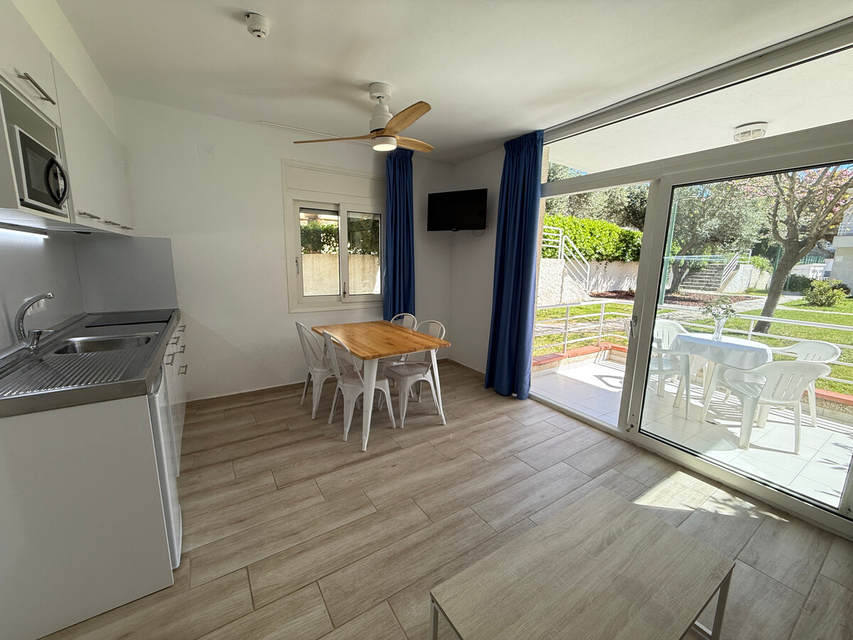 Appartement 4 pers. à Roses, jardin et piscine - Photo 8