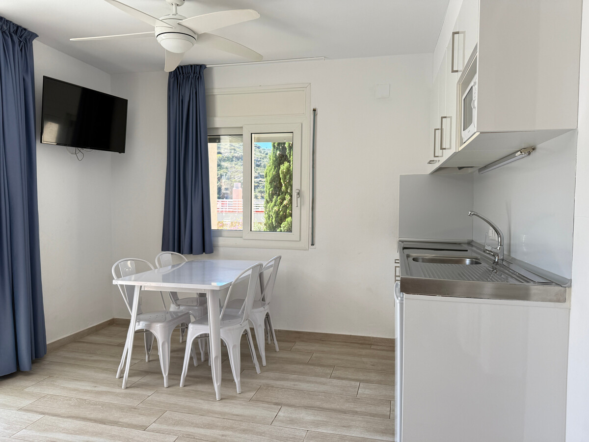 Appartement 4 pers à Roses avec piscine et jardin - Photo 7