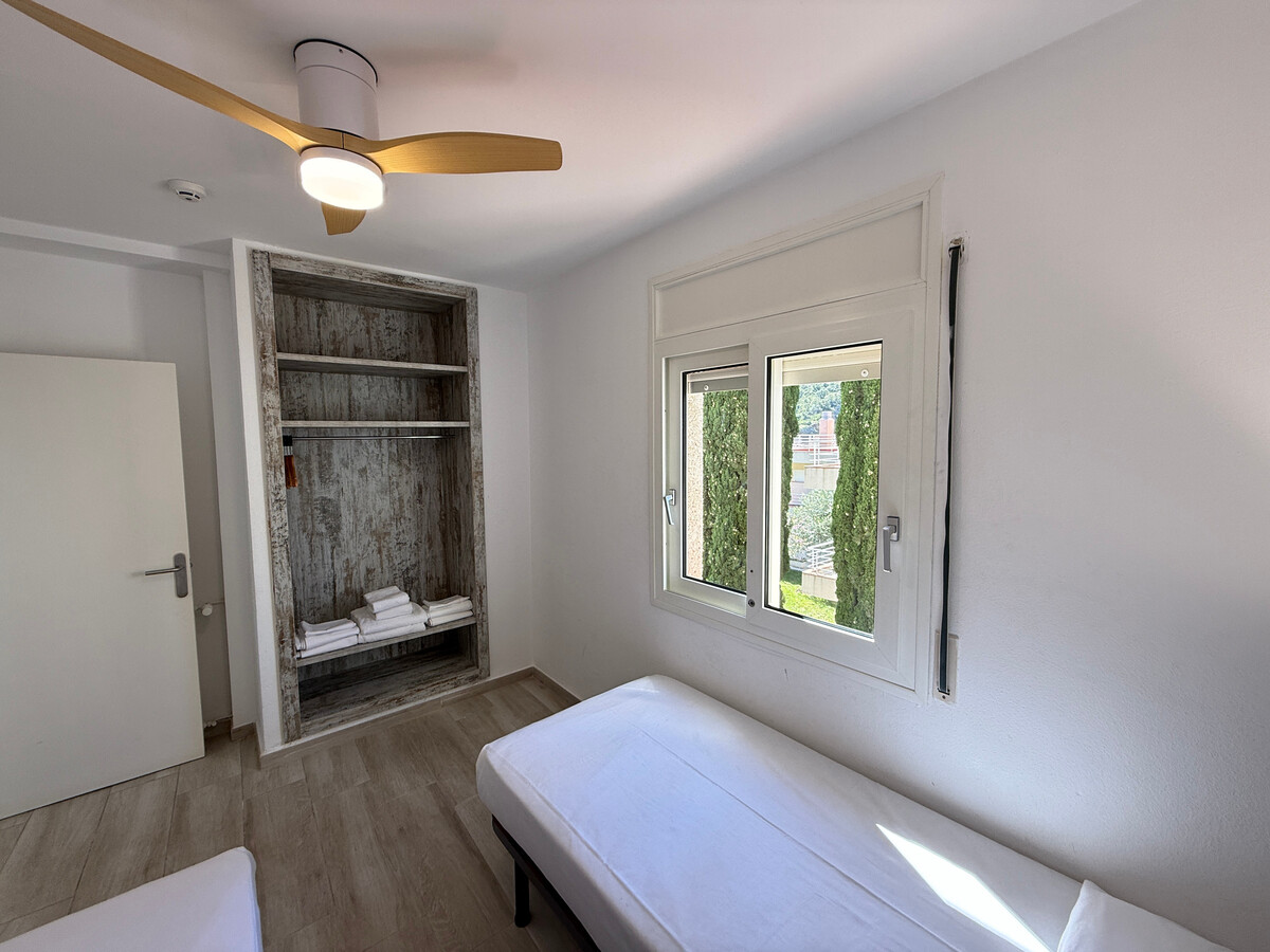 Appartement 4 pers à Roses avec piscine et jardin - Photo 11