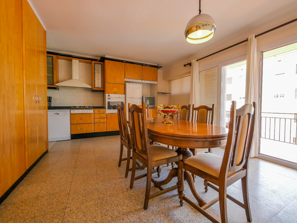 Appartement 8 pers. Roses centre-ville, 500m plage - Photo 5