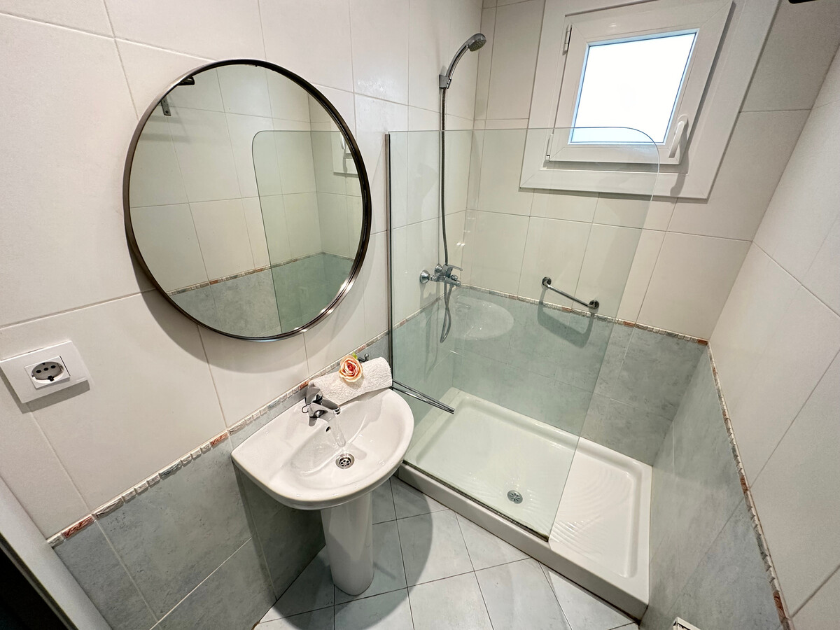 Appartement 8 pers. Roses centre-ville, 500m plage - Photo 6