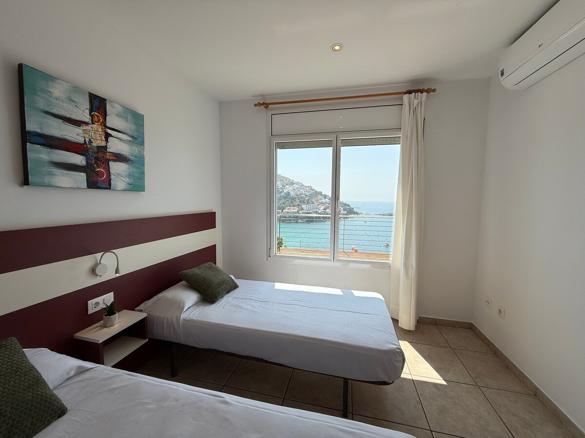Appartement 6 pers, terrasse privée à 1 min de plage à Roses - Photo 15