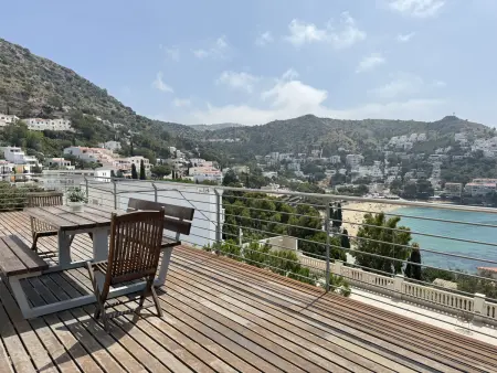 Location appartement à Roses, Appartement Confortable 6 Pers avec Terrasse Privée à Roses