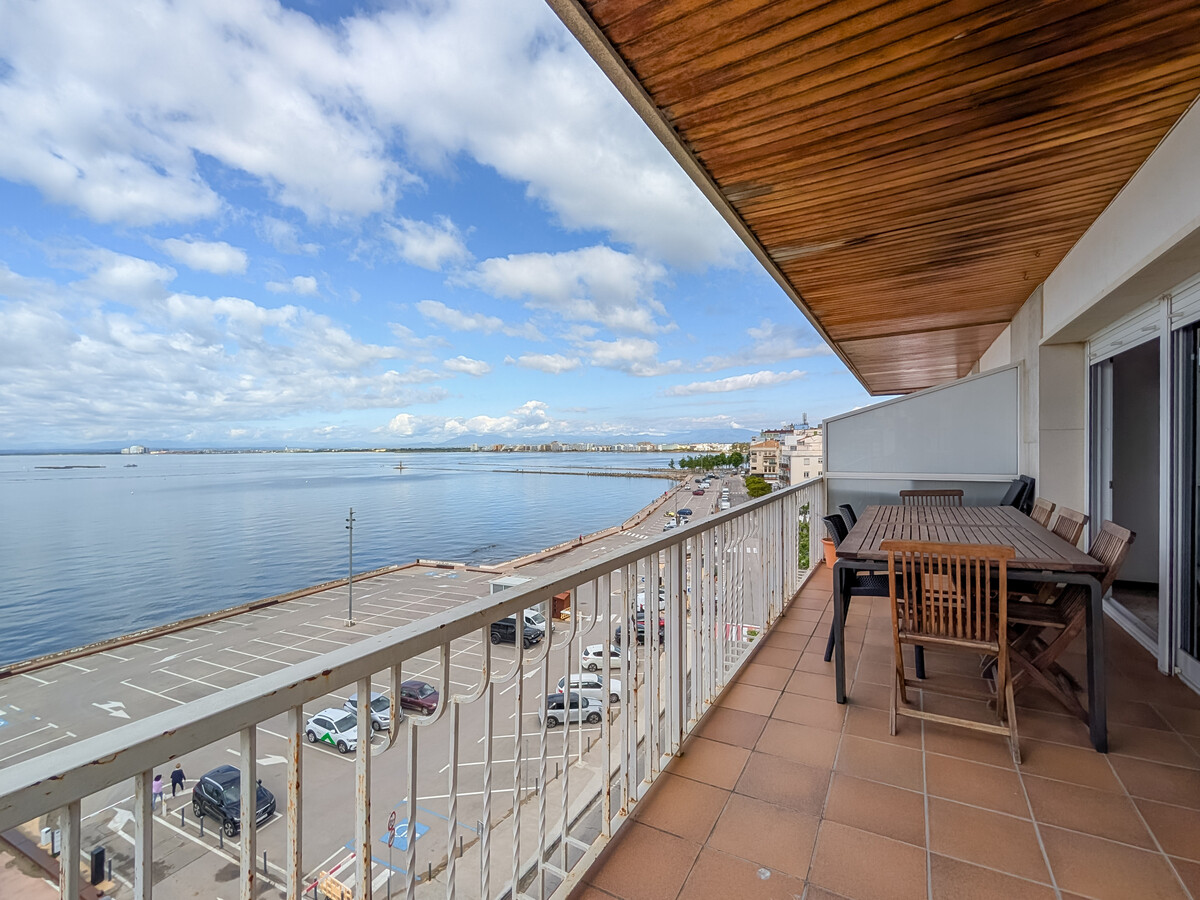 Appartement 8 pers. front de mer à Roses avec terrasse - Photo 4