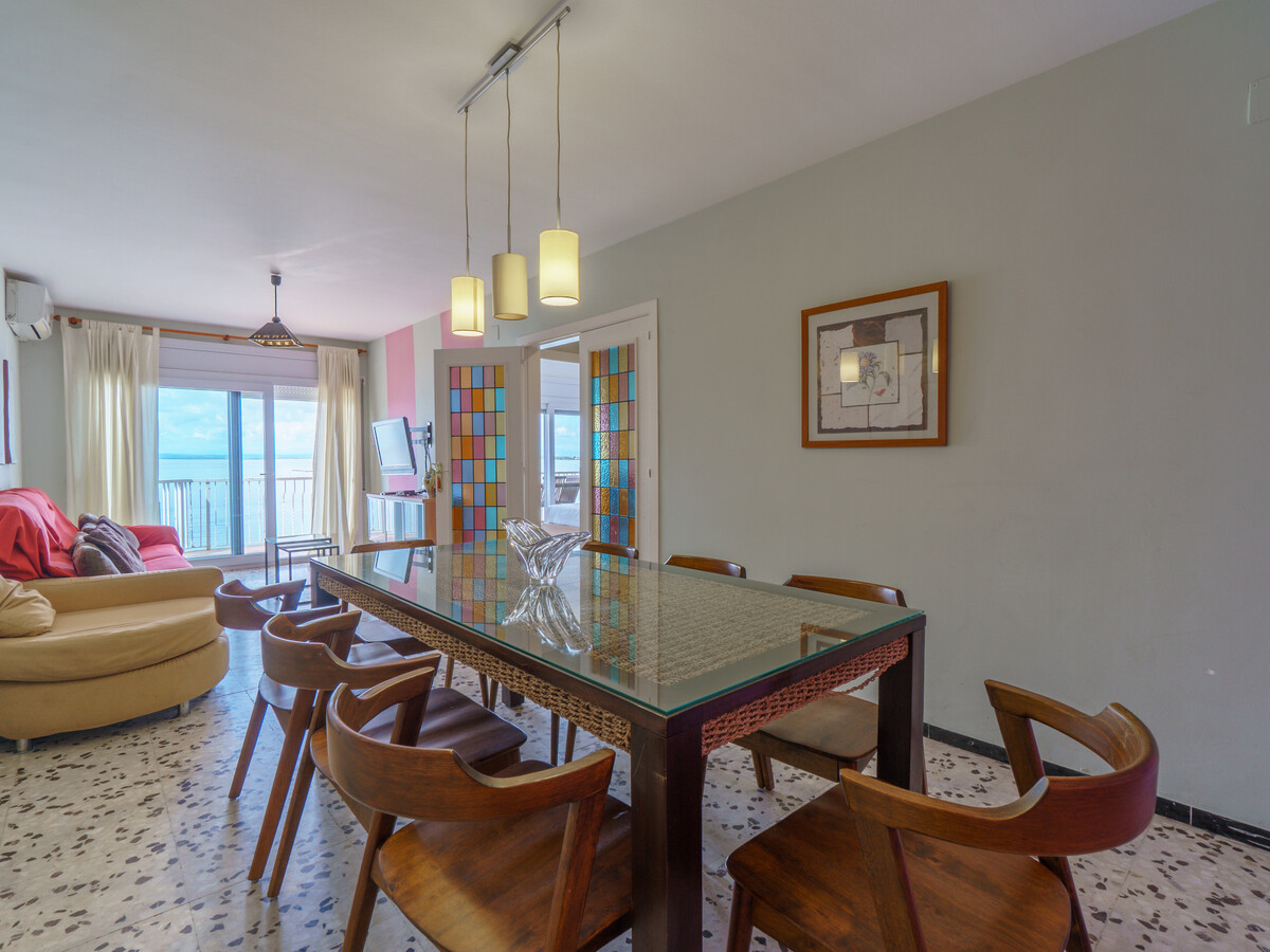 Appartement 8 pers. front de mer à Roses avec terrasse - Photo 5