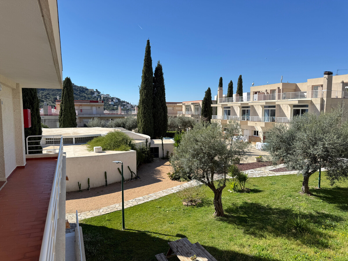 Appartement 4 pers. à Roses, jardin et piscine - Photo 2