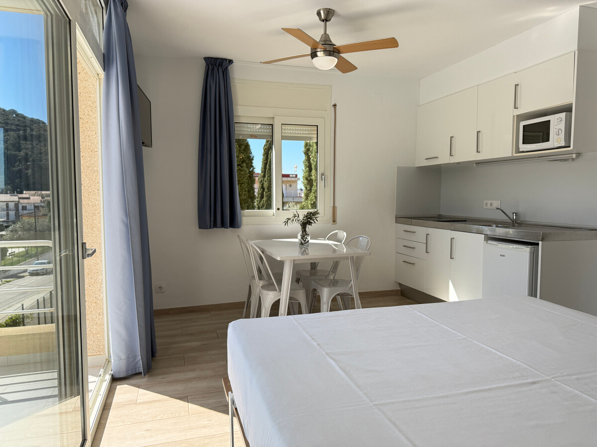 Appartement 4 pers. à Roses, jardin et piscine - Photo 13