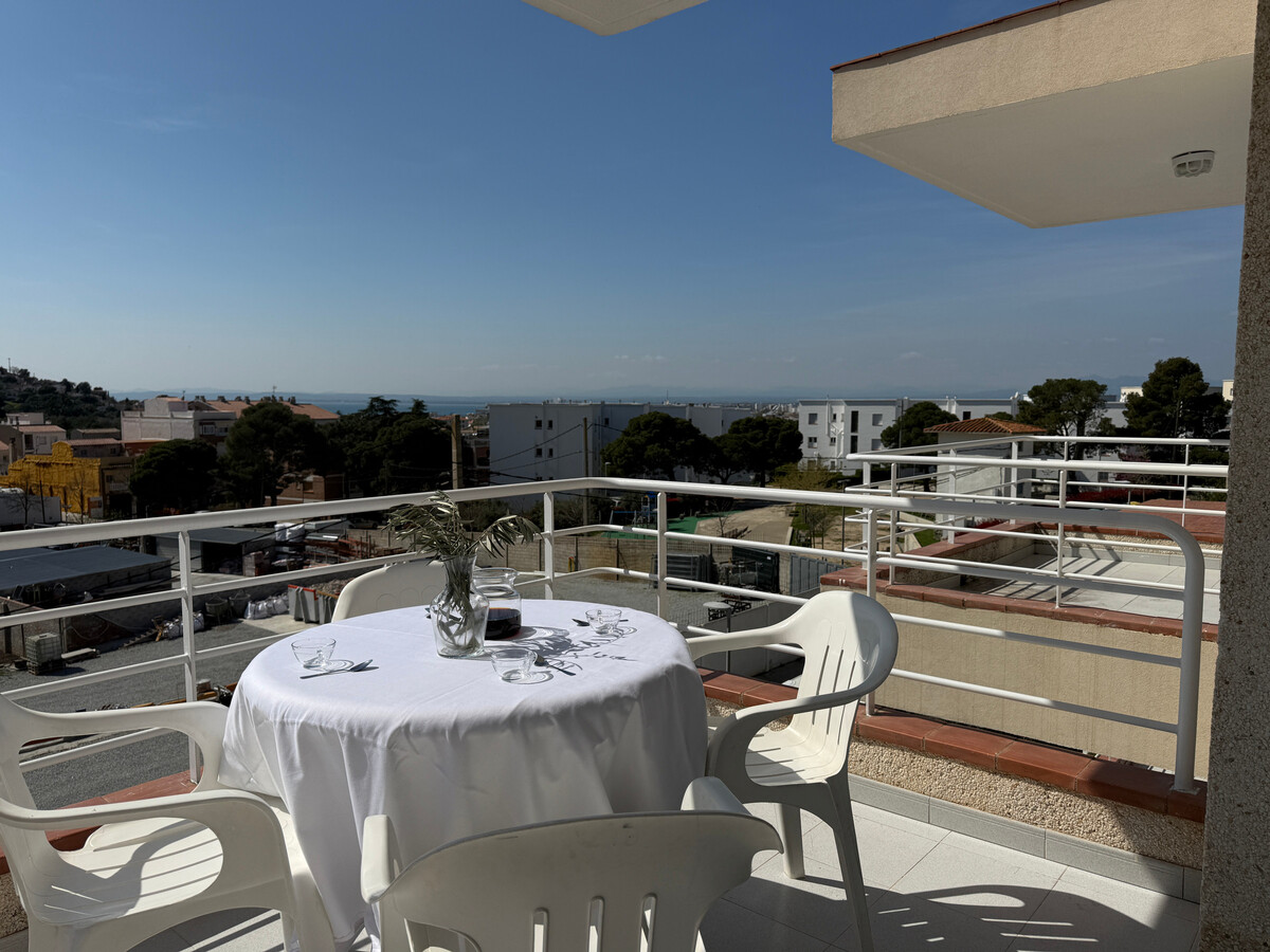 Appartement 4 pers. Roses avec piscine et jardin - Photo 3