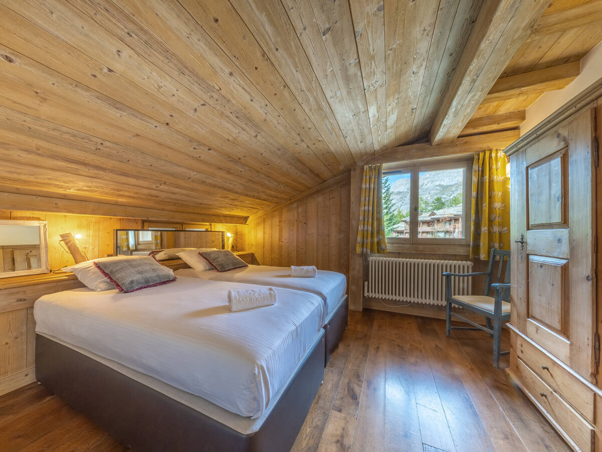 Duplex 8 pers. avec balcon sud et cheminée à Val-d'Isère - Photo 10