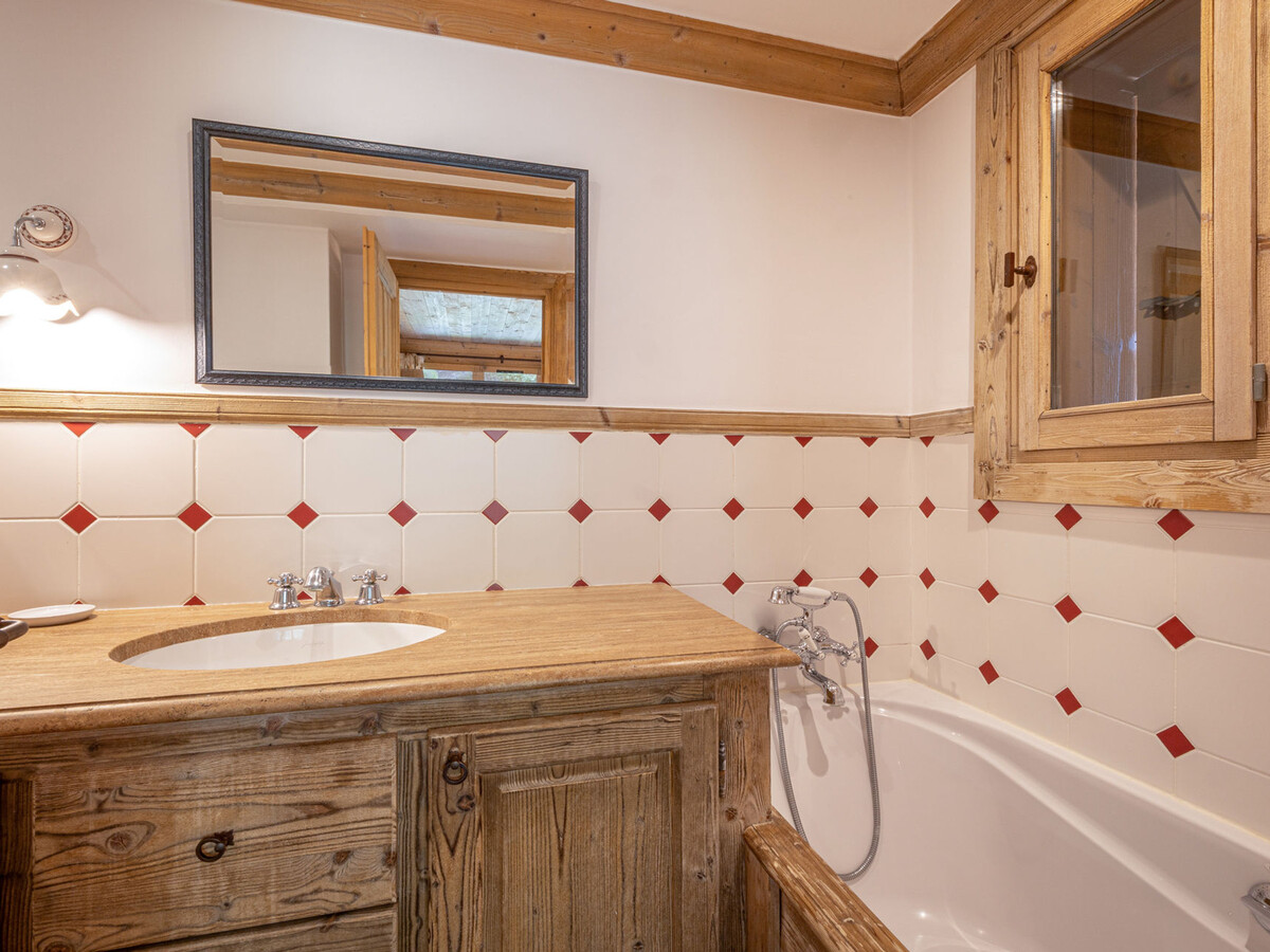 Duplex 8 pers. avec balcon sud et cheminée à Val-d'Isère - Photo 14