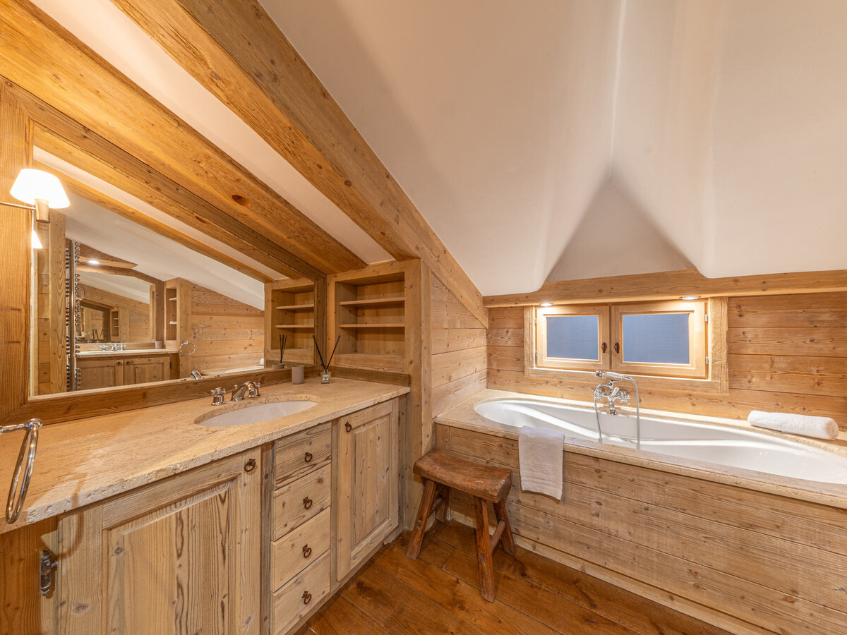 Duplex 8 pers. avec balcon sud et cheminée à Val-d'Isère - Photo 15