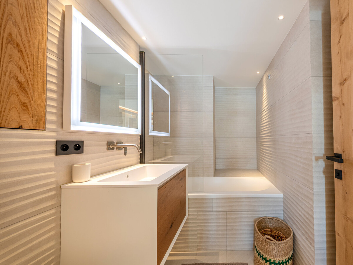 Duplex 108m² piscine & sauna, 8 couchages Val-d'Isère - Photo 11
