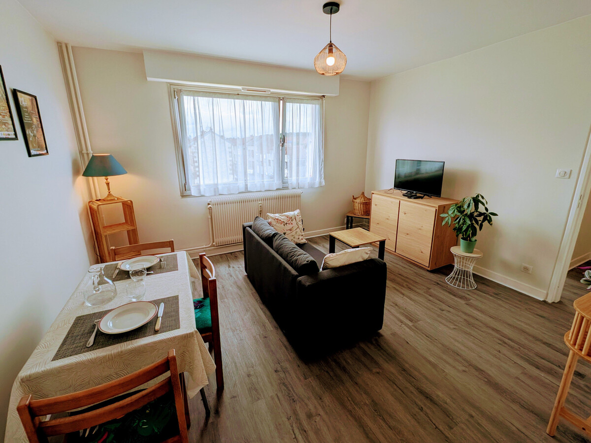 Appartement 2 personnes à Luxeuil-les-Bains, proche thermes - Photo 4