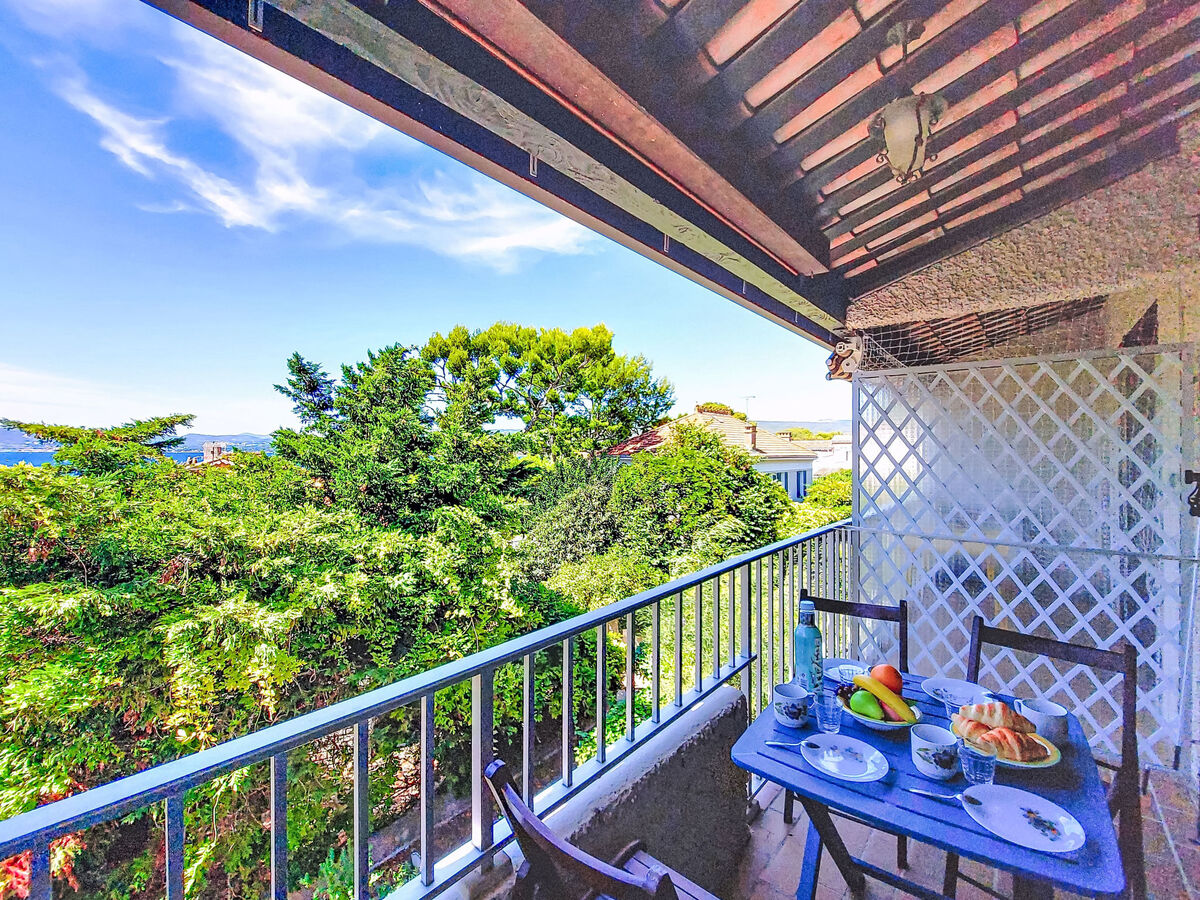Studio terrasse vue mer à La Madrague, 600 m de la plage - Photo 2