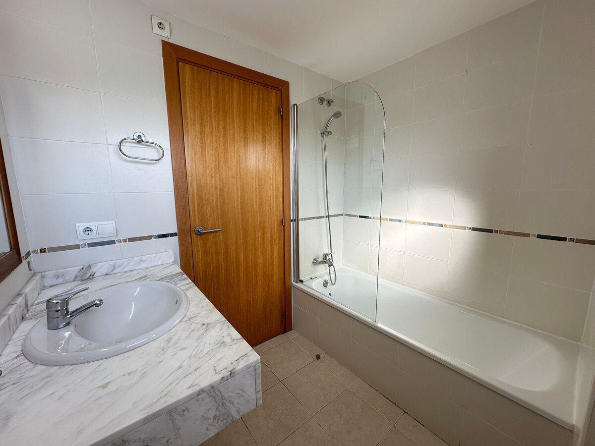 Appartement neuf 4 pers. à 2 min de plage, Roses - Photo 18