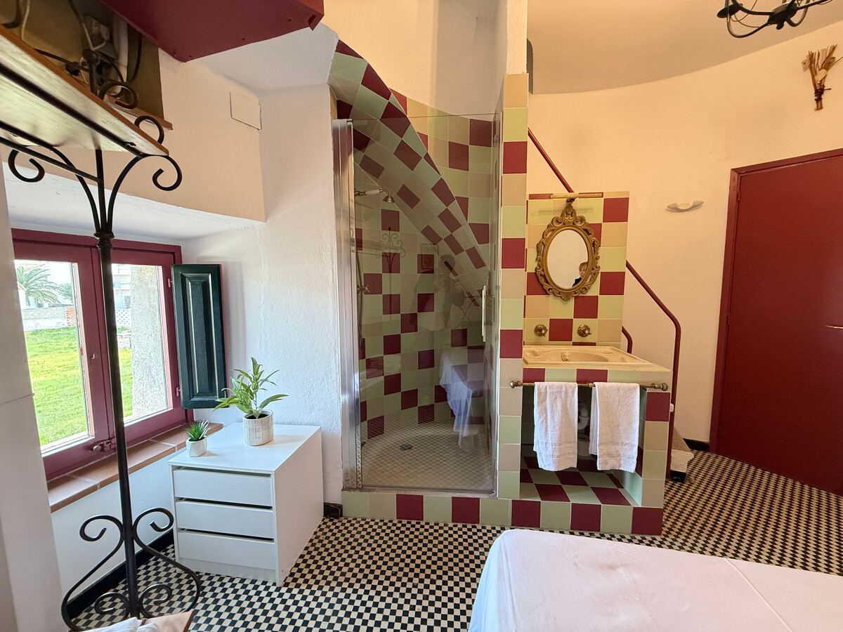 Appartement en tour médiévale, 2 min de plage à Roses - Photo 13