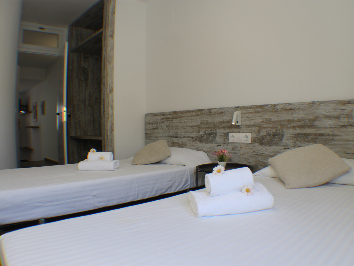 Appartement 4 pers. à 20 m de la plage de Roses - Photo 11
