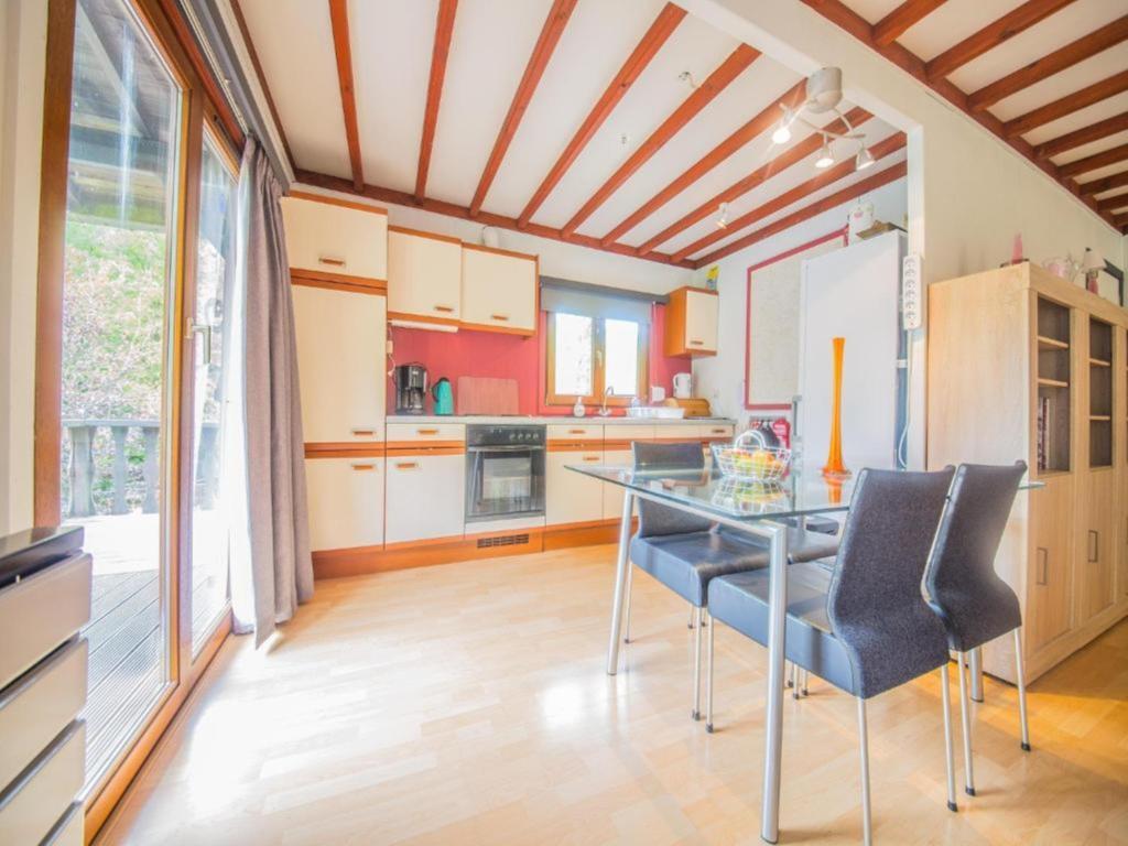 Chalet ChaLaise en bois à Rendeux, forêt et jardin privé - Photo 6