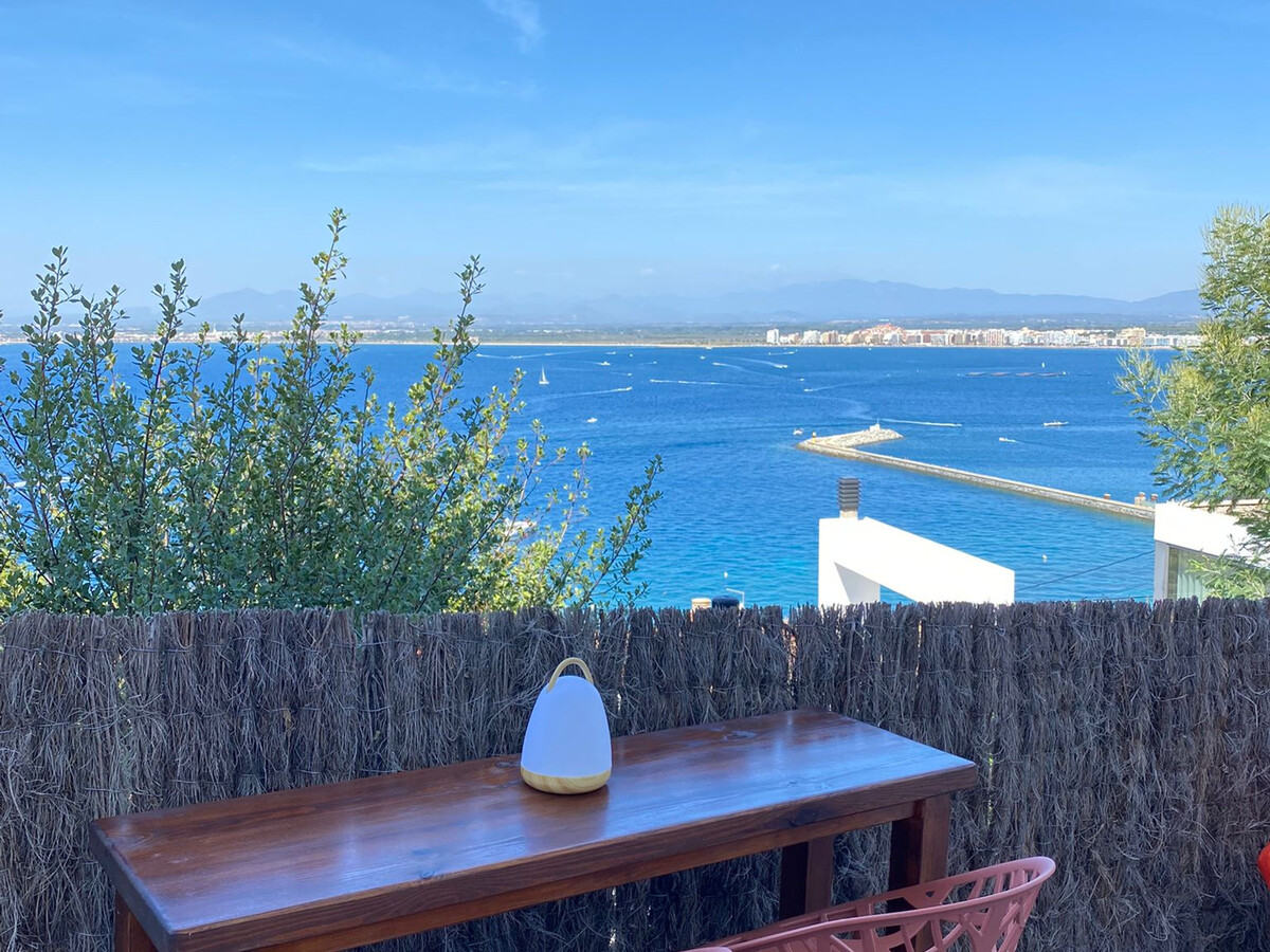 Studio moderne Roses, 700 m plage, piscine commune - Photo 11
