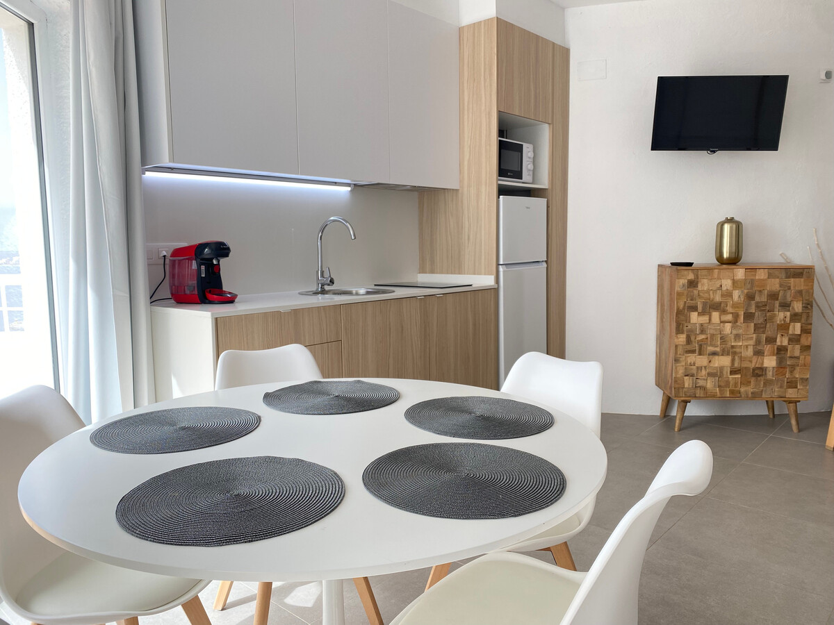 Studio moderne avec vue baie, piscine à Roses - Photo 3