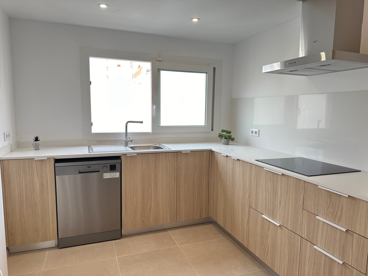 Appartement moderne 6 pers. à Roses, 160 m plage - Photo 17