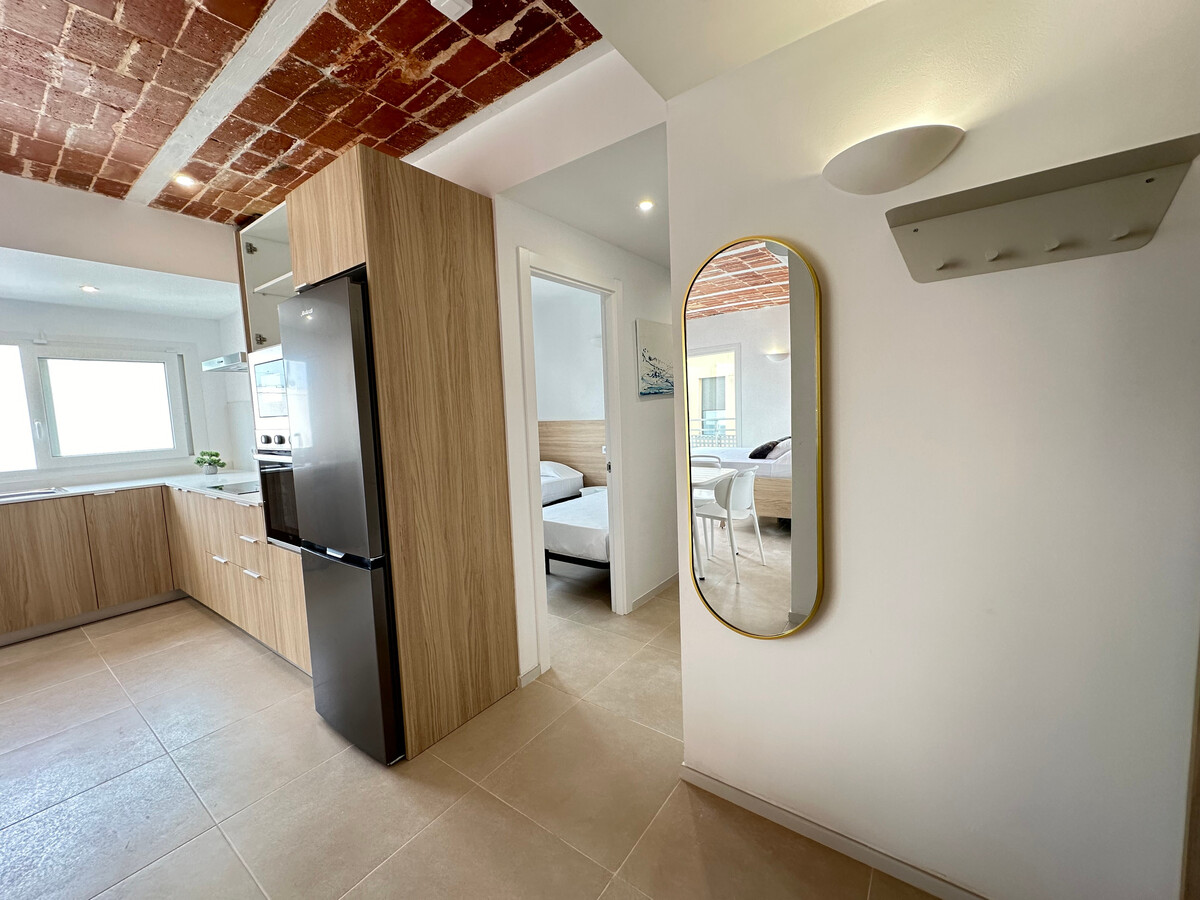Appartement 6 pers rénové à Roses, plage à 160m - Photo 15