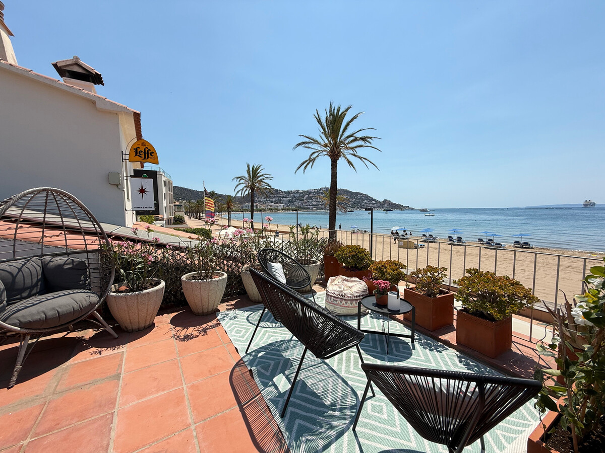 Maison bord de mer à Roses, face à Playa Nova - Photo 2