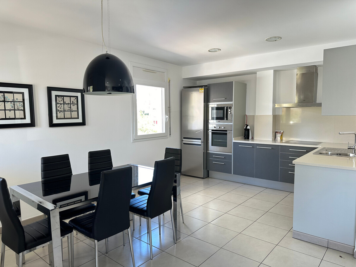 Appartement 6 pers. à 150m de la plage à Roses - Photo 6