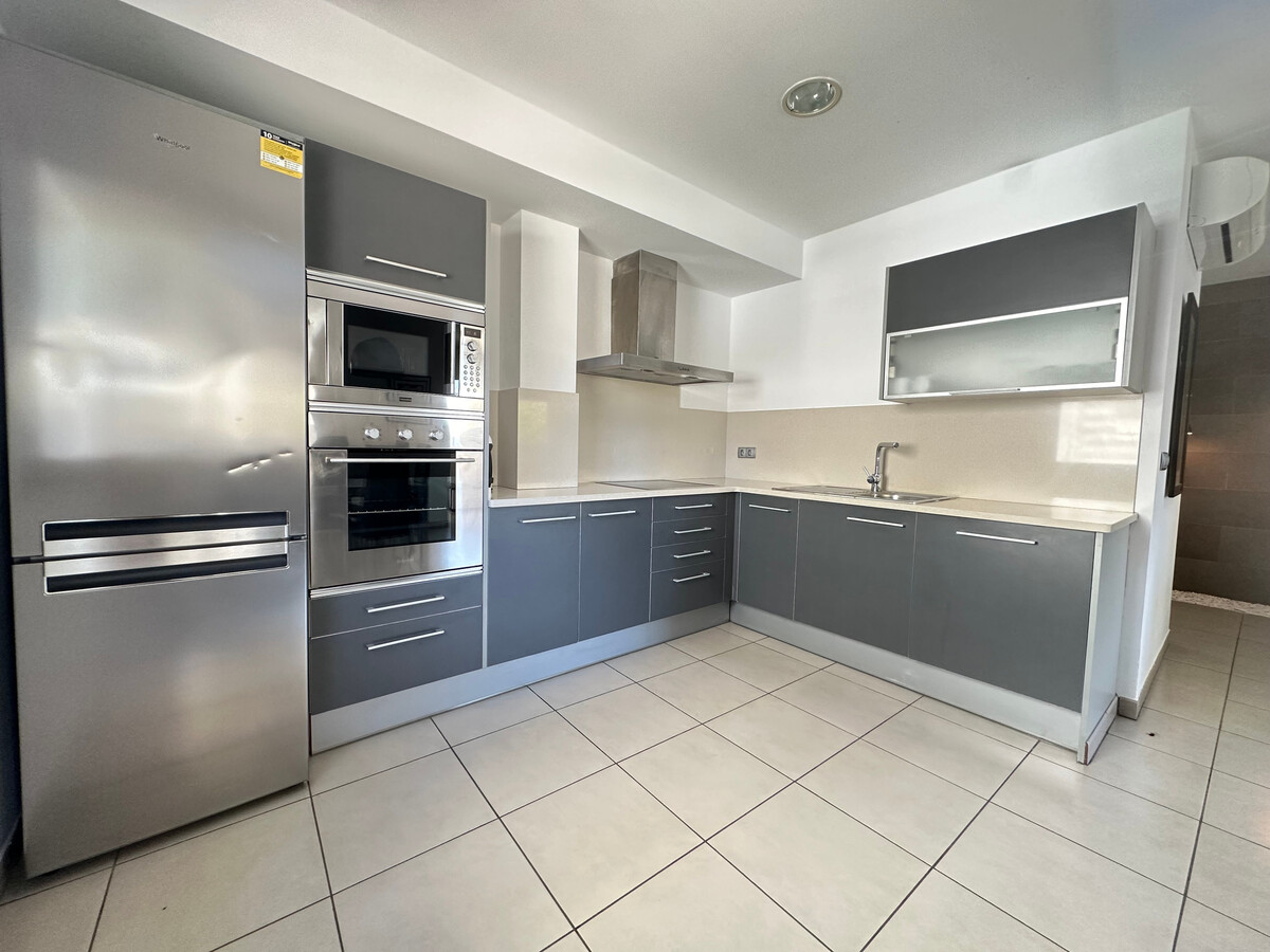 Appartement 6 pers. à 150m de la plage à Roses - Photo 8
