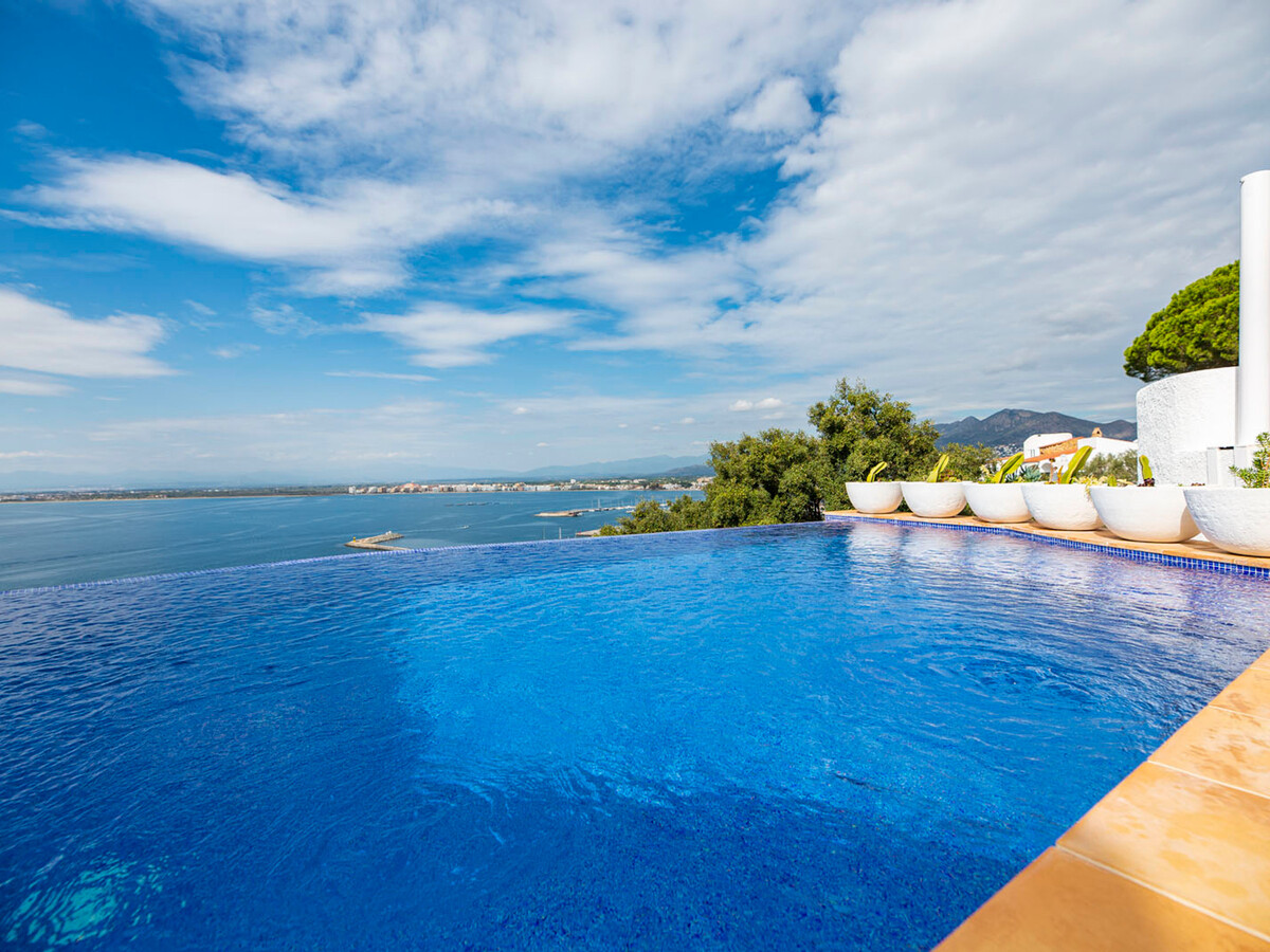 Studio moderne vue Baie de Roses, 700 m plage - Photo 3