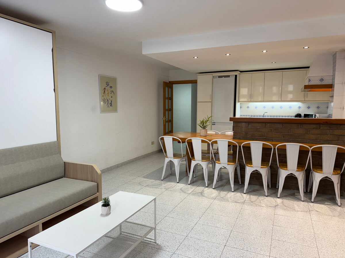 Appartement 8 pers. centre Roses, à 50m de la plage - Photo 6