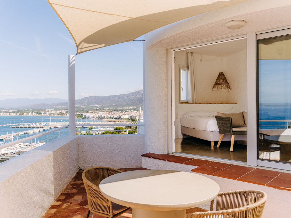 Studio moderne Roses, vue baie et piscine commune - Photo 2