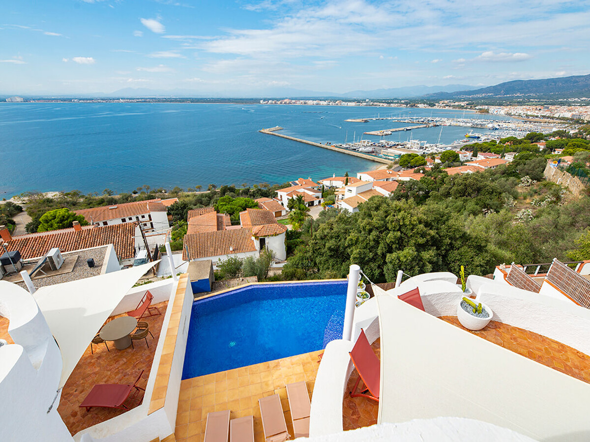 Studio moderne avec piscine et vue baie à Roses - Photo 1