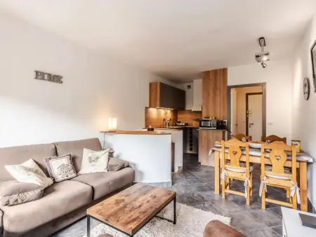 Location appartement à Morzine, Charmant appartement à Morzine avec balcon, animaux acceptés