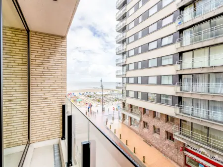 Appartement vue latérale mer, 10 m de la plage, Blankenberge : photo 2