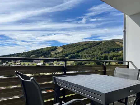 Location appartement à Besse et Saint Anastaise Super Besse, Appartement cosy 6 pers au pied du Lac à Super Besse