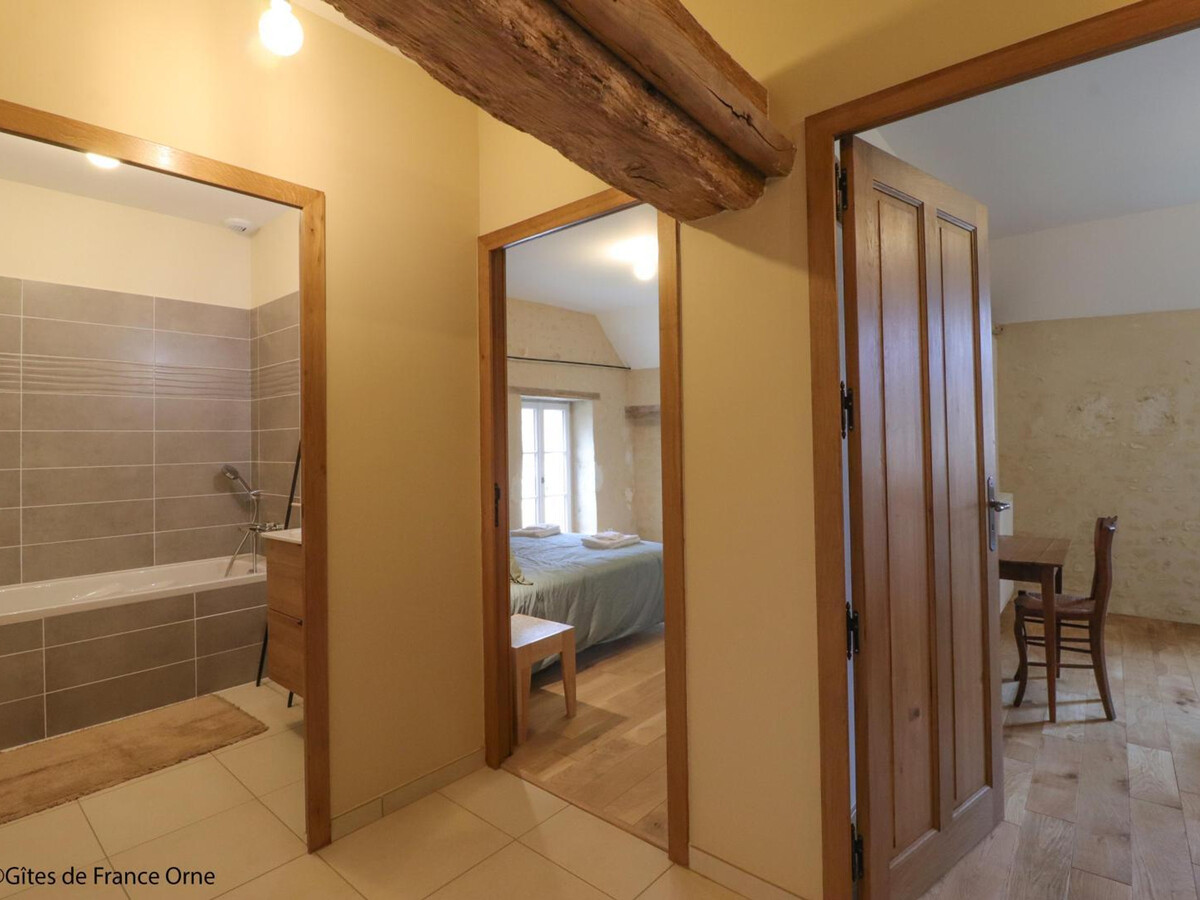 Gîte de groupe 15 pers., 7 chambres, salle de jeux à Corbon - Photo 18