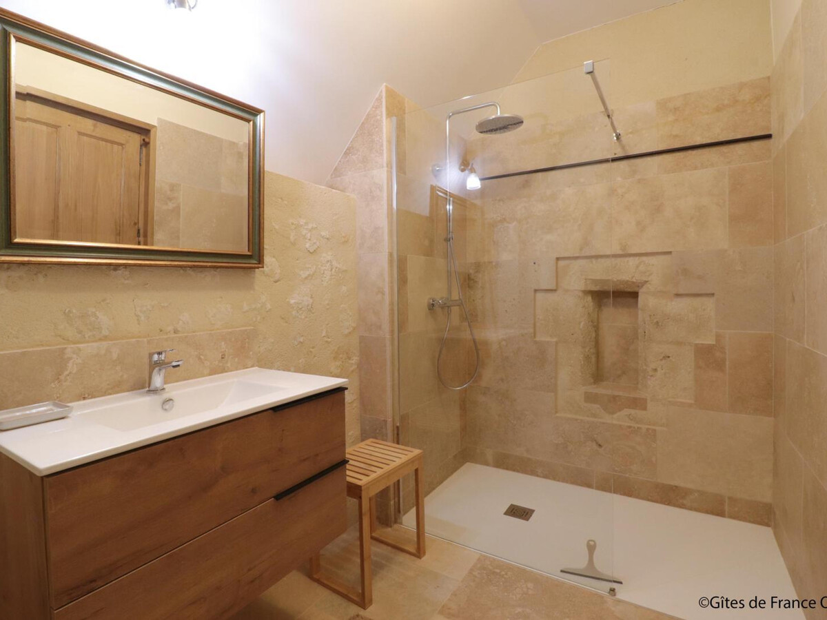 Gîte de groupe 15 pers., 7 chambres, salle de jeux à Corbon - Photo 28