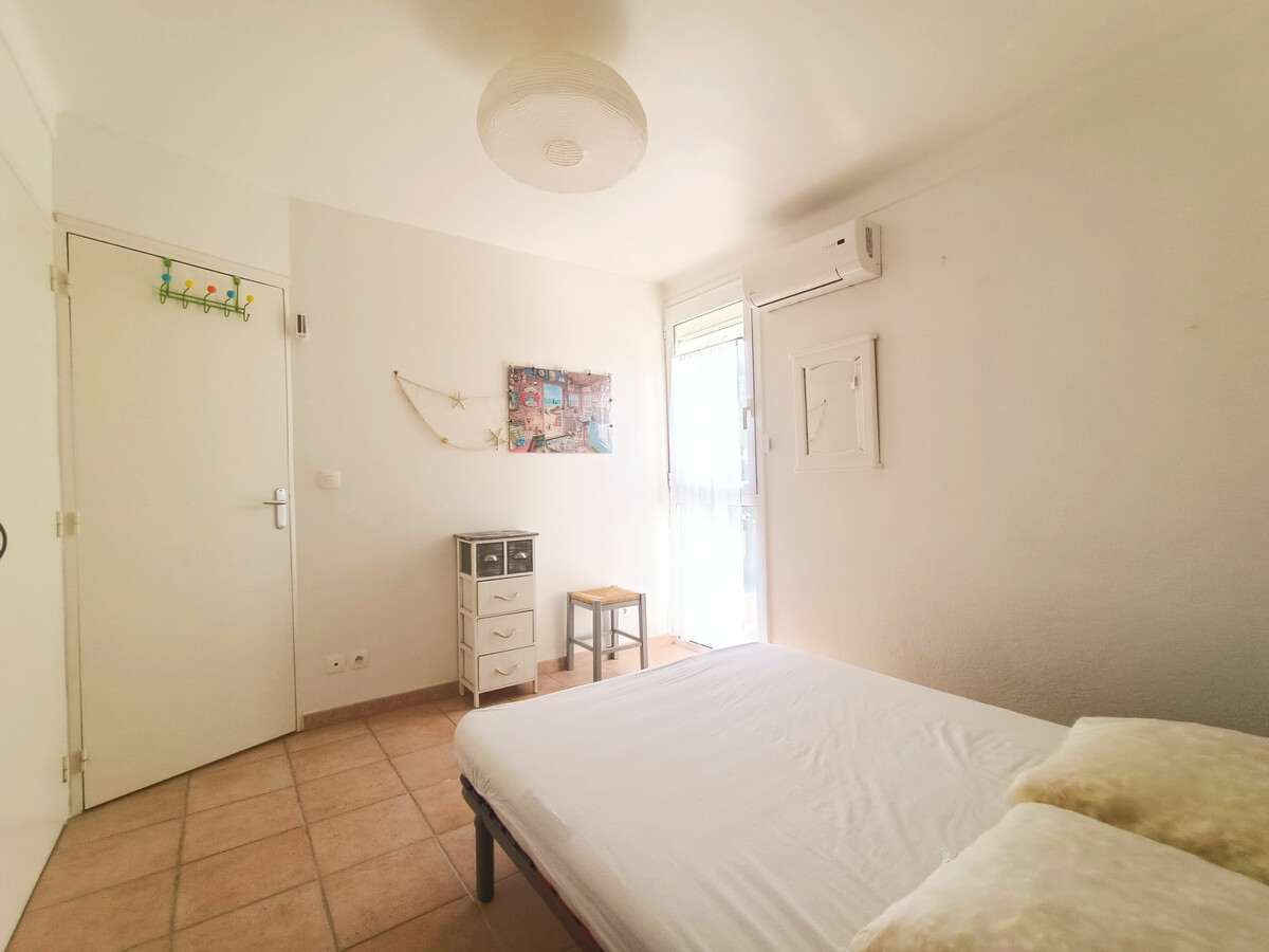 T3 climatisé 45m² à 170m de la plage, parking inclus - Photo 9