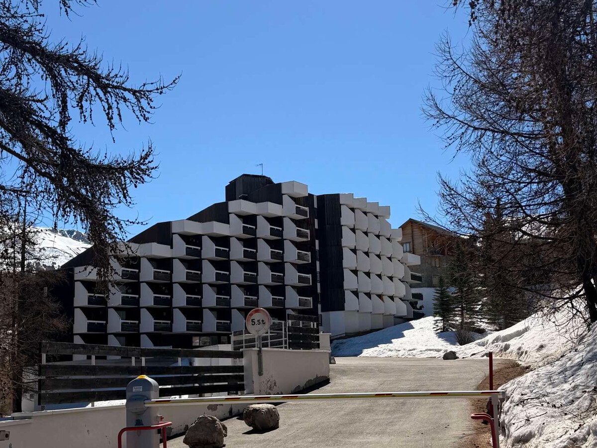 Appartement 22 m² à Vars, accès direct aux pistes - Photo 17