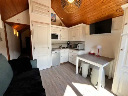 Studio 23m² centre Samoëns, balcon sud, ski-bus 200m : photo 2